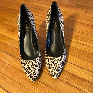 Charles David 8.5 leopard print 3 1/2 inch heels